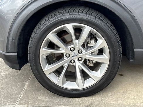 Used 2021 Ford Explorer Platinum w/ Equipment Group 601A image 12