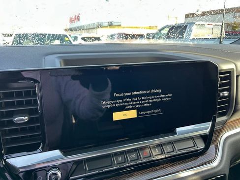 New 2026 GMC Sierra 2500 SLE image 9