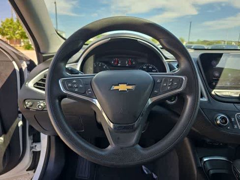 Used 2023 Chevrolet Malibu LT FWD image 23
