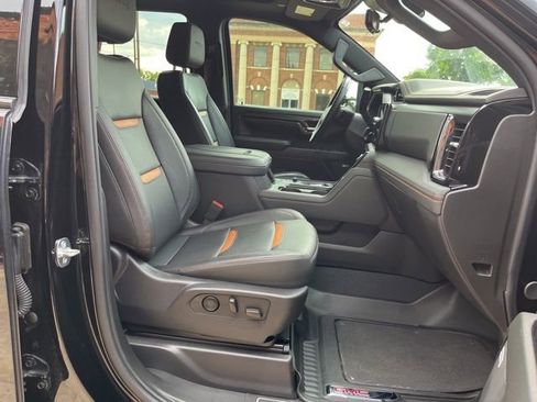 Used 2024 GMC Sierra 2500 AT4 w/ AT4 Premium Plus Package AWD/4WD image 27