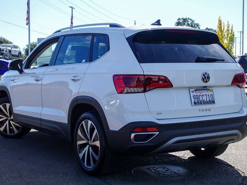 Used 2022 Volkswagen Taos SE image 10