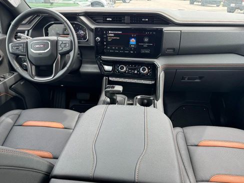 Used 2026 GMC Sierra 1500 AT4 w/ AT4 Premium Package AWD/4WD image 11
