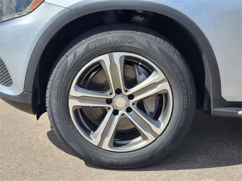 Used 2016 Mercedes-Benz GLC 300 image 8