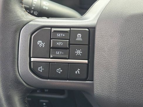 Used 2024 Ford F150 Lightning Lariat image 30