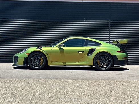 Used 2019 Porsche 911 GT2 RS RWD image 2
