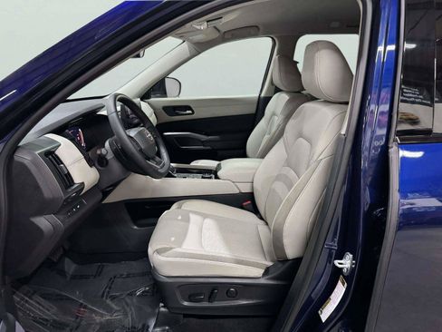Used 2026 Nissan Pathfinder SL AWD/4WD image 22