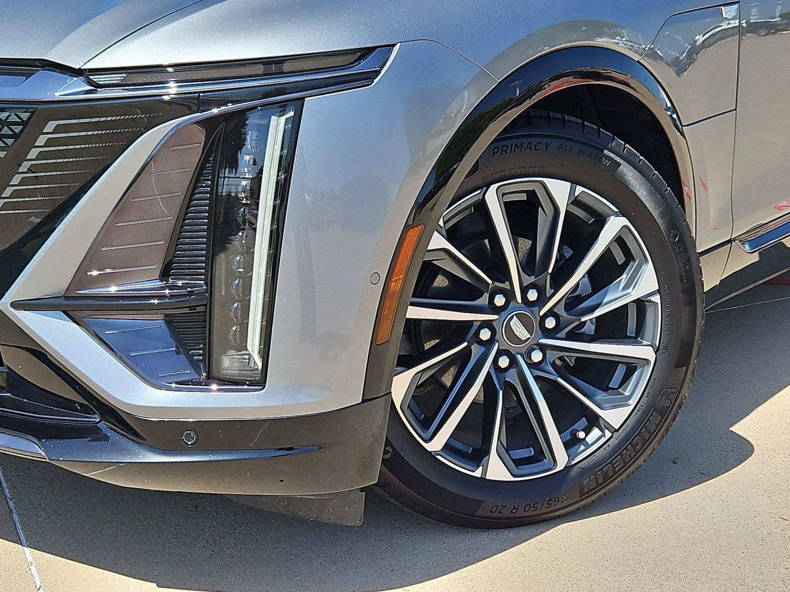 Certified 2024 Cadillac Lyriq Sport AWD/4WD image 7