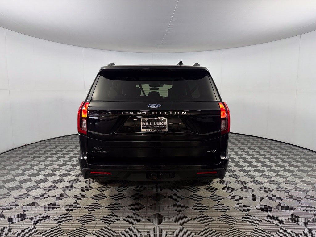 Used 2025 Ford Expedition Max Active AWD/4WD image 8