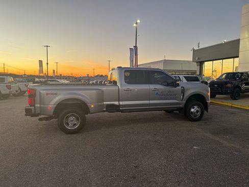 Used 2023 Ford F350 Lariat w/ Lariat Ultimate Package image 14