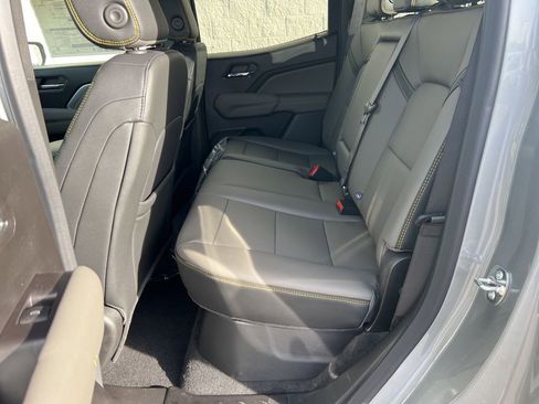 New 2026 Chevrolet Colorado ZR2 w/ Technology Package image 26