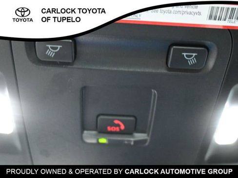 Used 2025 Toyota Camry SE w/ Convenience Package image 22