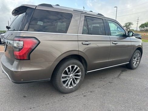 Used 2018 Ford Expedition Limited w/ Equipment Group 301A image 3