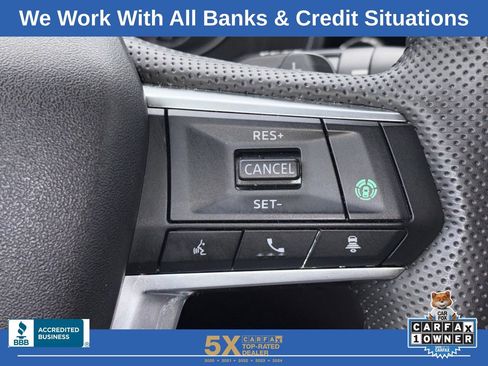 Used 2025 Mitsubishi Outlander SE AWD/4WD image 23