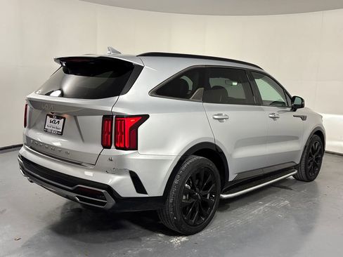 Used 2022 Kia Sorento SX image 6