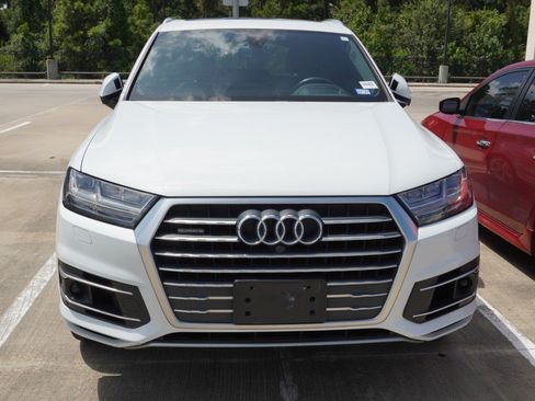 Used 2019 Audi Q7 3.0T Prestige w/ Prestige Package AWD/4WD image 2