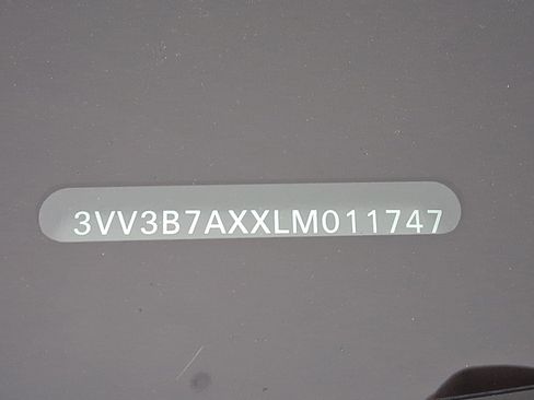 Used 2020 Volkswagen Tiguan SEL image 19