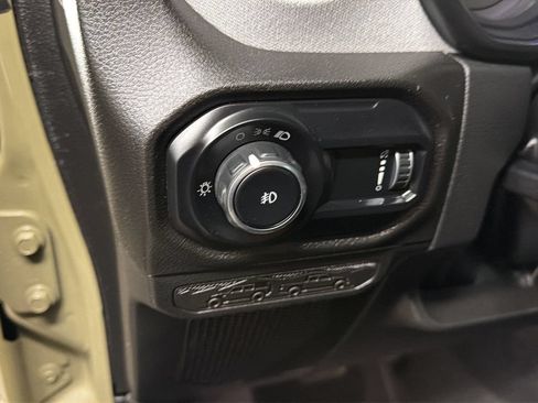 Used 2025 Jeep Wrangler Unlimited Sport AWD/4WD image 20