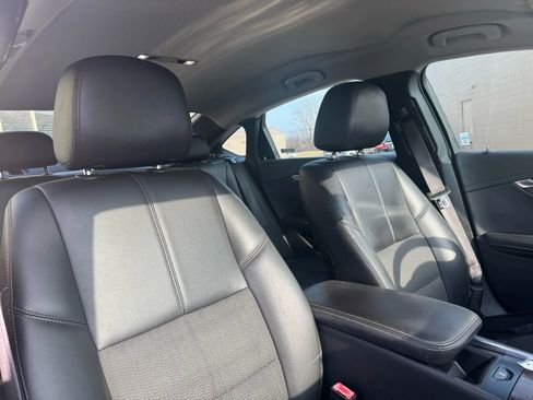 Used 2015 Chevrolet Impala LT w/ Convenience Package image 28