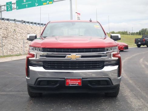 Used 2021 Chevrolet Silverado 1500 LT w/ Z71 Off-Road Package AWD/4WD image 3