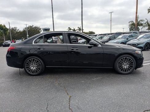 Used 2023 Mercedes-Benz C 300 Sedan image 4
