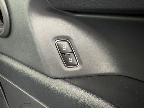 Used 2023 Ford Expedition Max XLT image 37