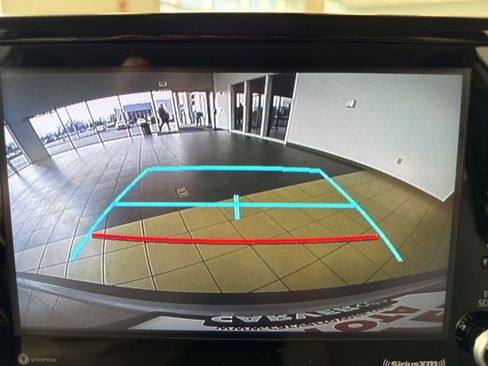 Used 2022 Toyota Corolla Cross LE image 30