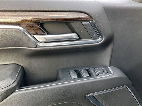 Used 2023 GMC Sierra 1500 Elevation image 36