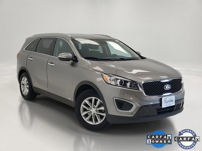 Used 2017 Kia Sorento LX w/ LX Convenience Package