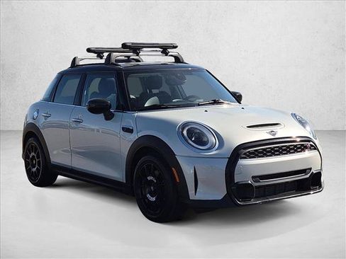 Used 2023 MINI Cooper S FWD image 3