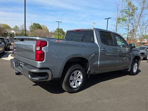 Used 2025 Chevrolet Silverado 1500 LT AWD/4WD image 5