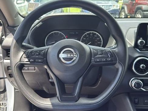 Used 2024 Nissan Sentra S image 15