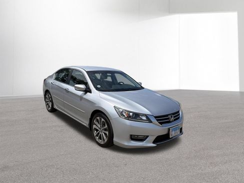 Used 2013 Honda Accord Sport image 7