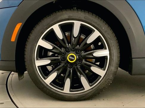 Certified 2024 MINI Cooper SE FWD image 8