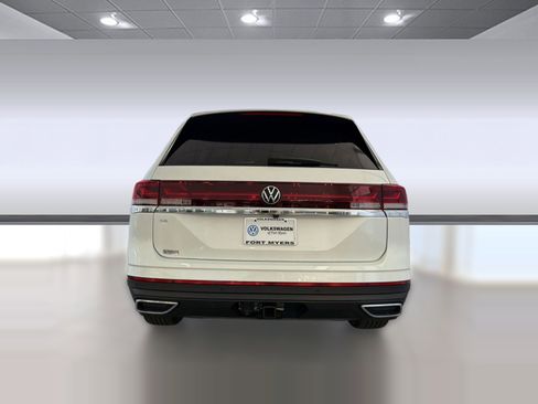 New 2026 Volkswagen Atlas SE image 10