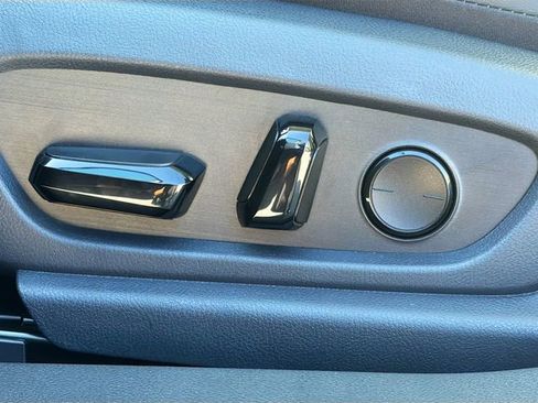 New 2025 Lexus ES 350 w/ Premium Package image 25