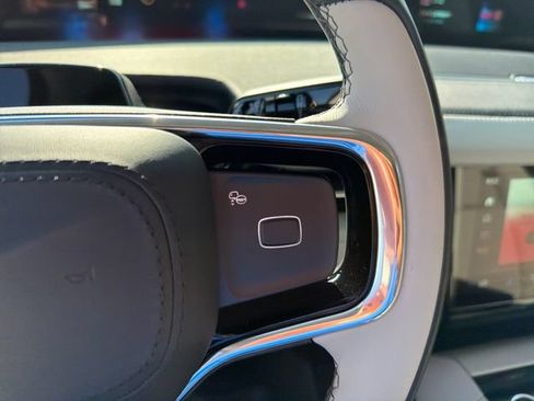 New 2026 Lincoln Navigator Premiere AWD/4WD image 27