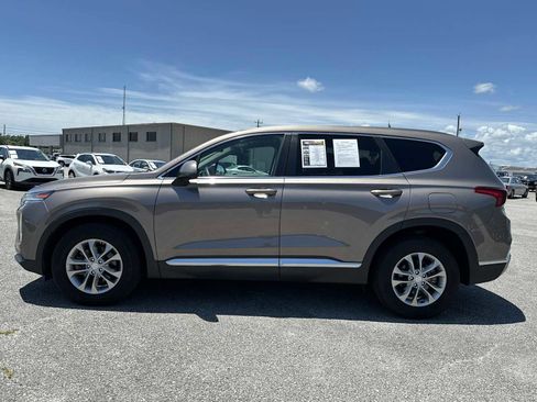 Used 2019 Hyundai Santa Fe SE FWD image 4