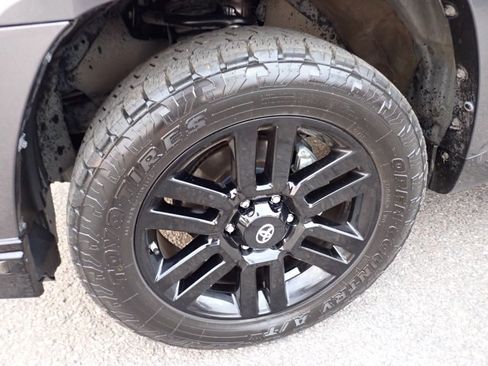 Used 2021 Toyota 4Runner Nightshade AWD/4WD image 7