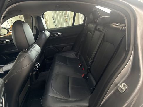 Used 2017 Alfa Romeo Giulia AWD w/ Cold Weather Package image 17