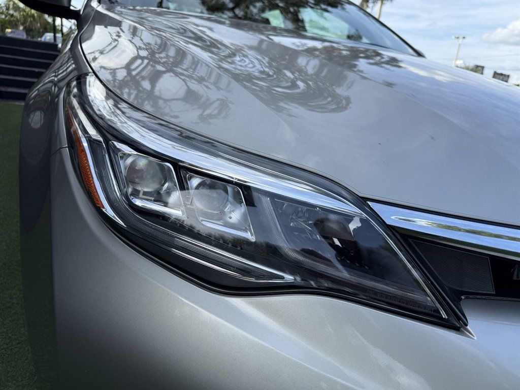 Used 2016 Toyota Avalon Touring FWD image 9