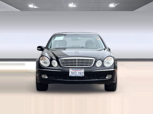 Used 2005 Mercedes-Benz E 320 Sedan image 5