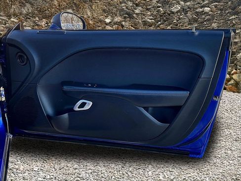 Used 2019 Dodge Challenger SXT w/ Driver Convenience Group image 21