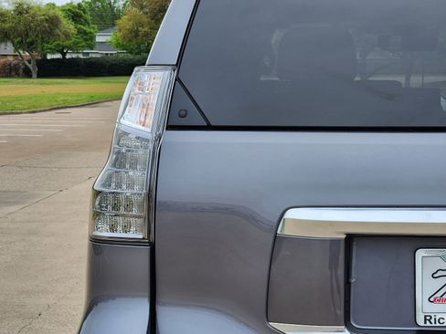 Used 2023 Lexus GX 460 Premium image 15