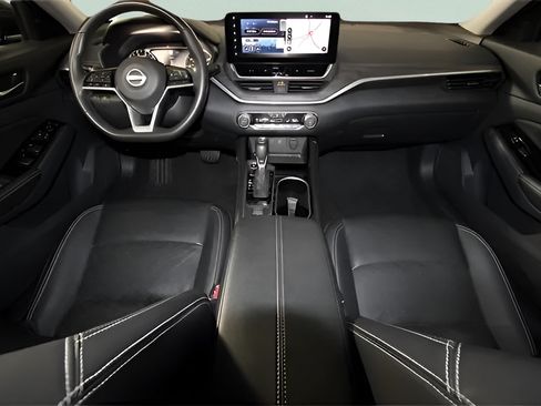 Used 2024 Nissan Altima 2.5 SL AWD/4WD image 17