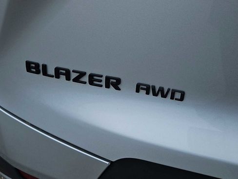 Used 2020 Chevrolet Blazer LT AWD/4WD image 12
