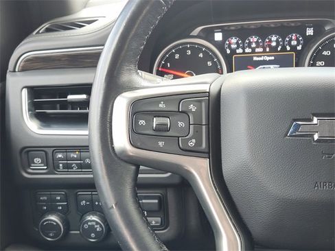 Used 2021 Chevrolet Suburban Z71 w/ Z71 Off-Road Package image 29