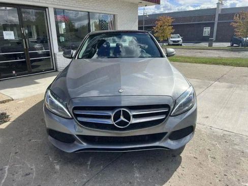 Used 2015 Mercedes-Benz C 300 4MATIC Sedan image 2