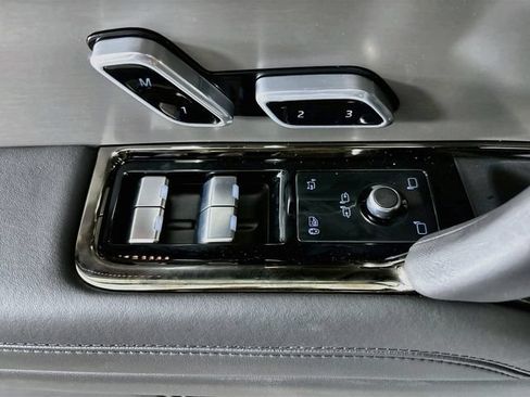 New 2026 Land Rover Range Rover Sport Dynamic SE AWD/4WD image 19