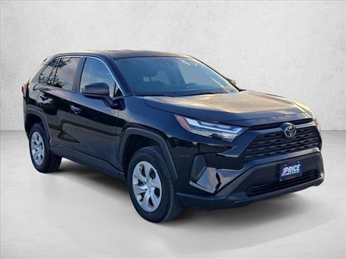 Used 2025 Toyota RAV4 LE FWD image 3