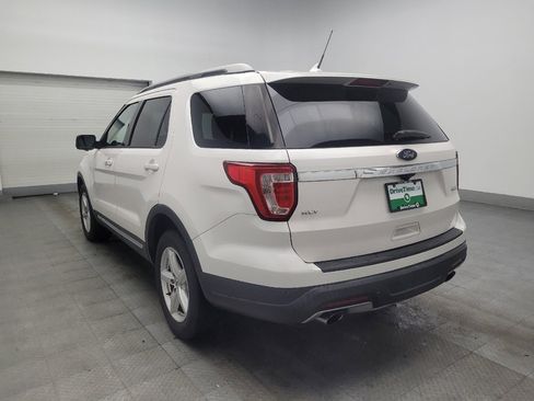 Used 2019 Ford Explorer XLT w/ Equipment Group 202A FWD image 5